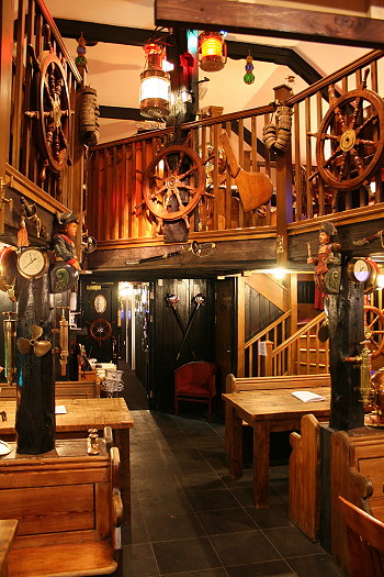 Dining at ground floor and at gallery mezzanine level